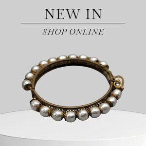Miriam Haskell Iconic Faux Pearl Elegant Glass Enamel Pearl Hinged Bracelet 1950